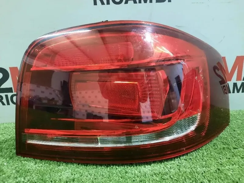 Fanale POST DX 8P3945096C Audi A3 8P1 2008