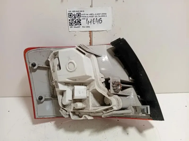 Fanale POST DX 8E9 945 096 E Audi A4 8ED Avant 2005