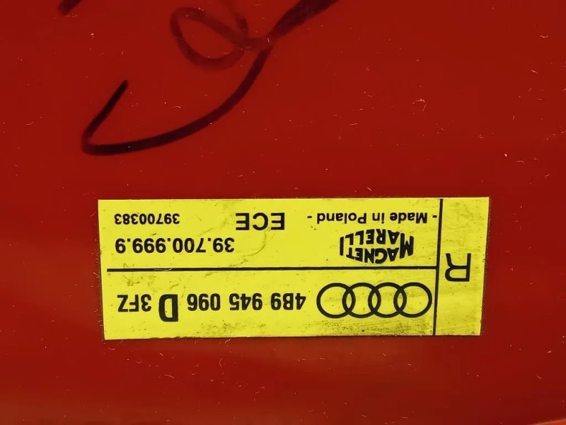 Fanale POST DX 4B9 945 096 D Audi A6 4B Avant 2001