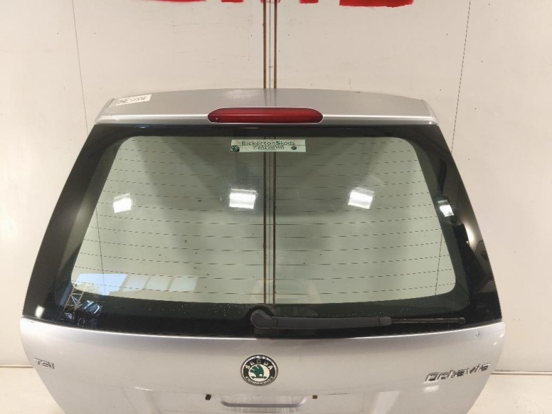 Portello POST 5E5827025F Skoda Octavia 5E3 2017