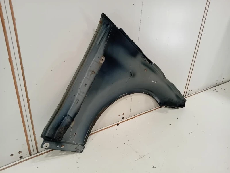 Parafango ANT SX A2048801318 Mercedes Classe C W204 2011