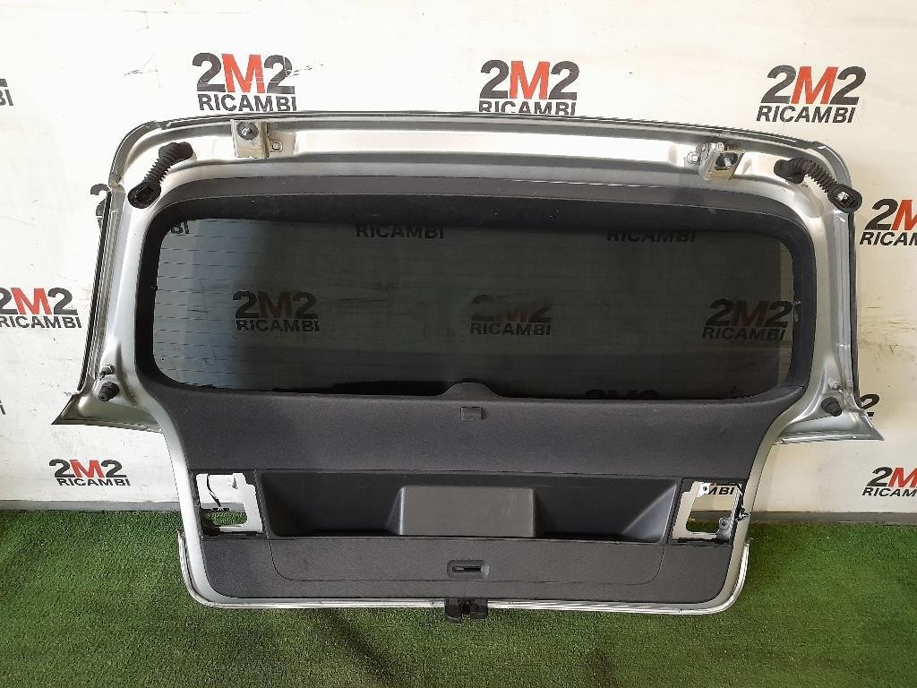 Portello POST 5K6827025H Volkswagen GOLF VI 2009