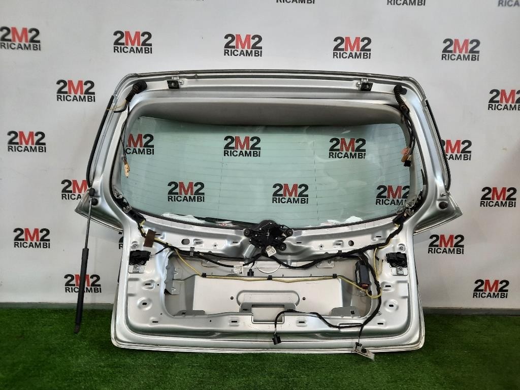 Portello POST 5M0827025E Volkswagen GOLF PLUS I 2004