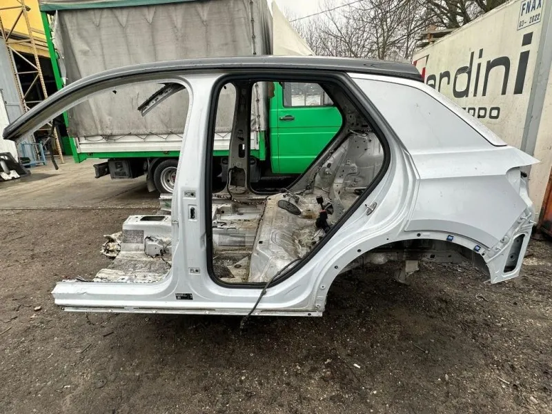 Portello POST SCOCCA TELAIO FIANCATA Volkswagen T-roc 2017