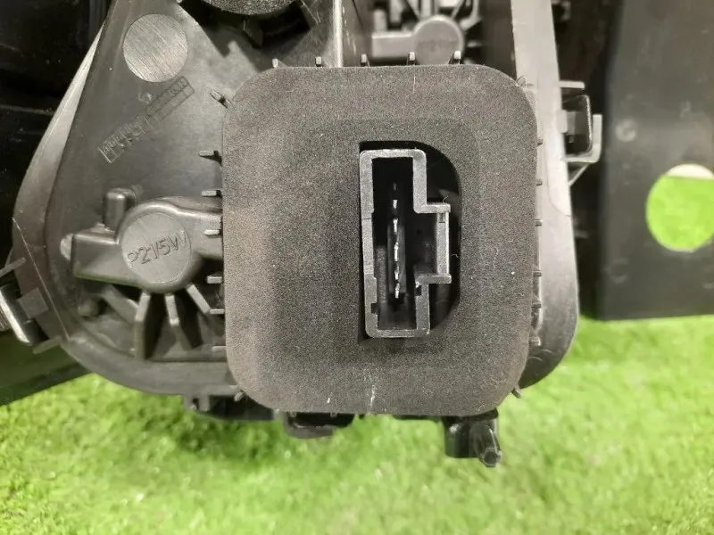 Fanale POST DX 265500689R Dacia Jogger 2022