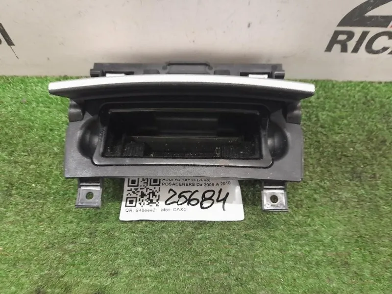 Posacenere 8P0857951 Audi A3 8P1 2008