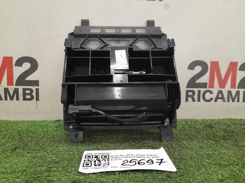 Posacenere 8P0857951 Audi A3 8PA Sportback 2008