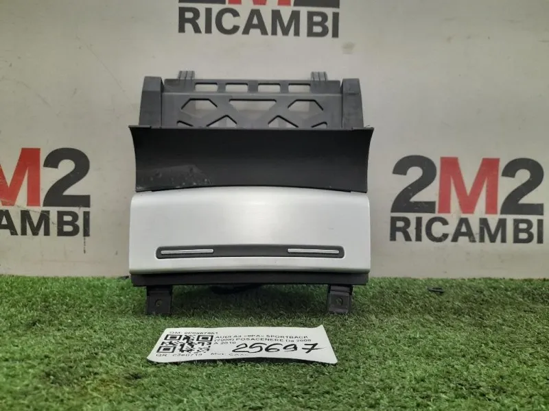 Posacenere 8P0857951 Audi A3 8PA Sportback 2008