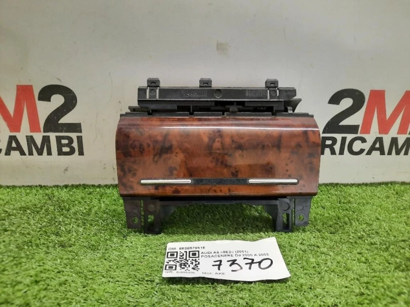 Posacenere 8E0857951E Audi A4 8E2 2001