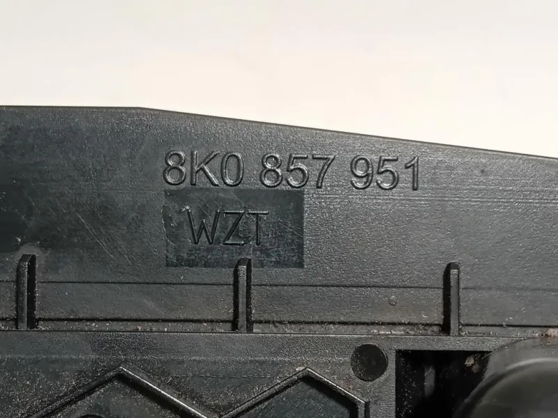 Posacenere 8K0 857 951 Audi A4 8K2 2008