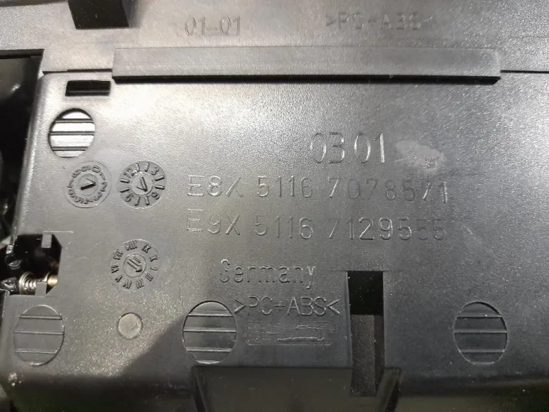 Posacenere 51167129555 Bmw Serie 3 E90 Berlina 2005