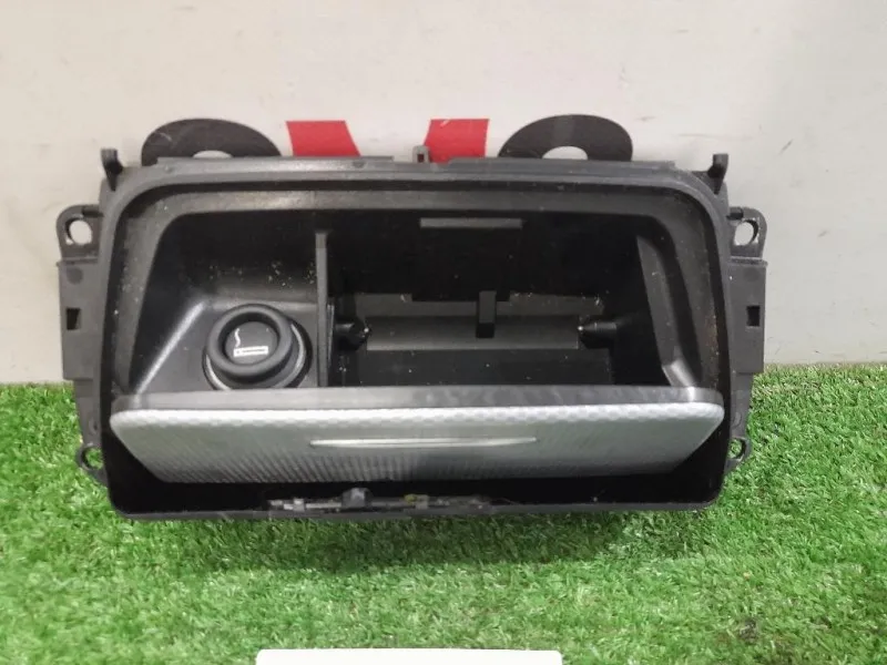 Posacenere 51167129555 Bmw Serie 3 E90 Berlina 2005