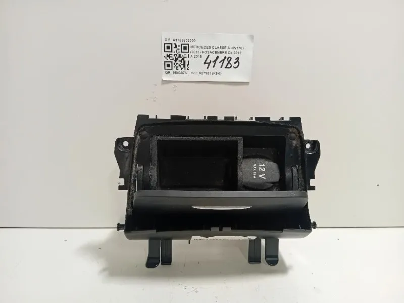 Posacenere A1766802000 Mercedes Classe A W176 2013