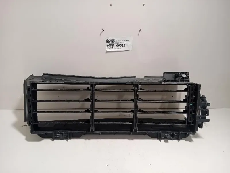 Presa Daria Paraurti ANT 214F60895R Dacia Sandero III 2020