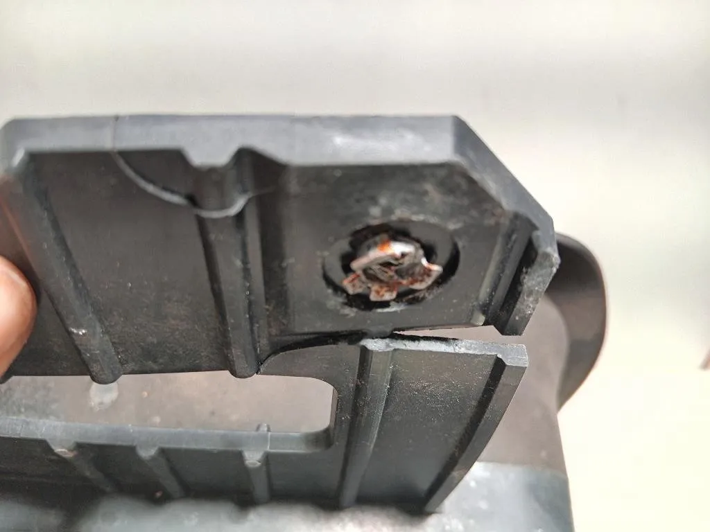 Presa Daria Paraurti ANT 214992066R PRESA DARIA Renault CLIO IV 2013