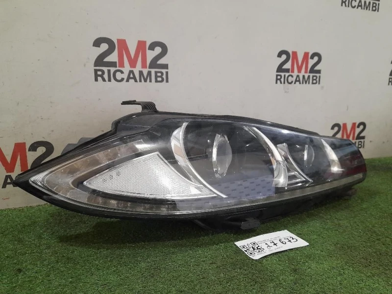 Proiettore ANT DX Jaguar XF II 2015