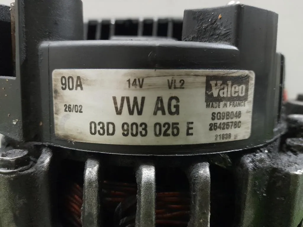 Alternatore 03D903025E Volkswagen POLO IV 2002