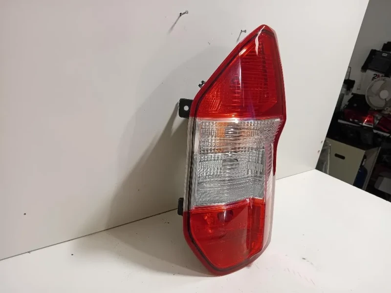 Fanale POST DX 17436F Ford Transit Courier 2014