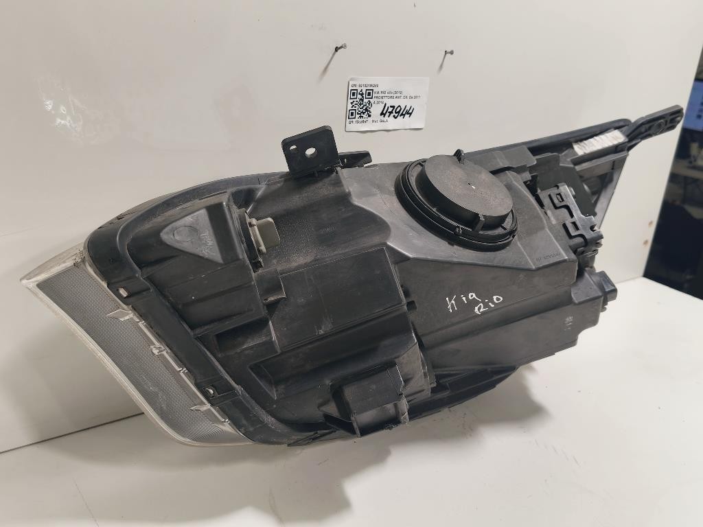 Fanale POST DX 92402-1K0 Hyundai IX20 2011