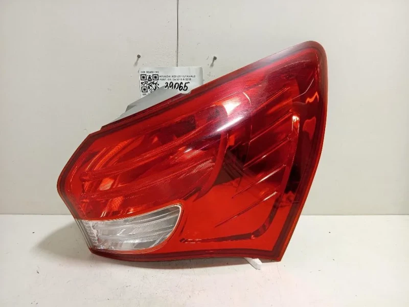 Fanale POST DX 92402-1K0 Hyundai IX20 2011