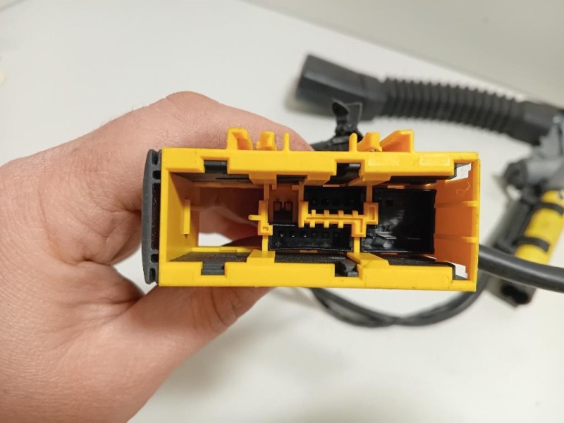 Pretensionatore Sinistro 33028129 A Bmw X5 E53 2000