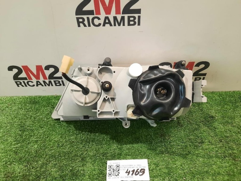 Fanale POST DX FANALE POST DX Jaguar XE 2015