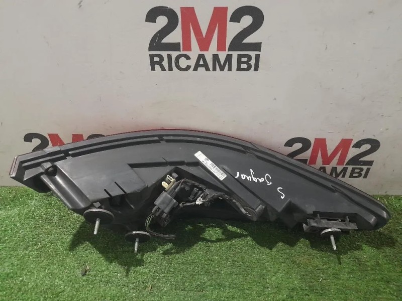 Fanale POST DX 8X2313404 Jaguar XF I 2008