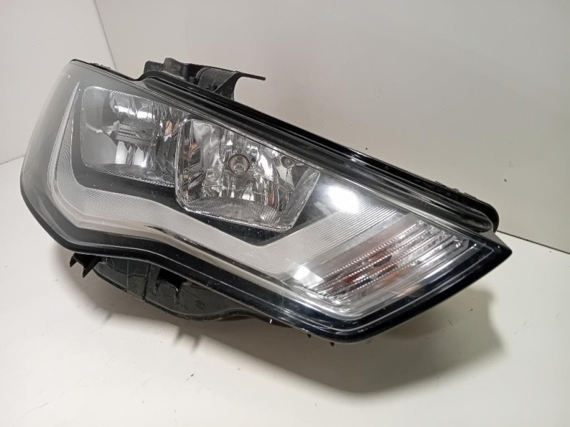 Proiettore ANT DX 8V0941004A Audi A3 8P1 2004