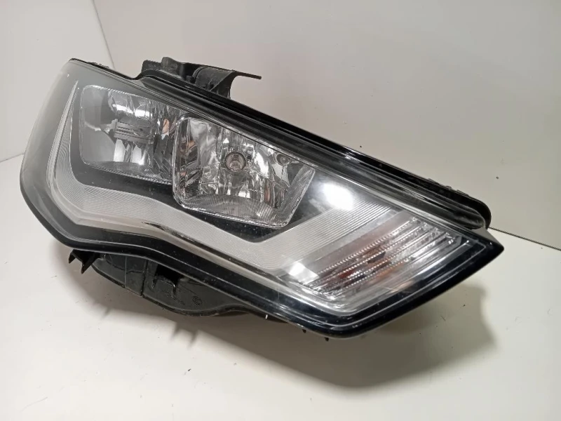 Proiettore ANT DX 8V0941004A Audi A3 8P1 2004