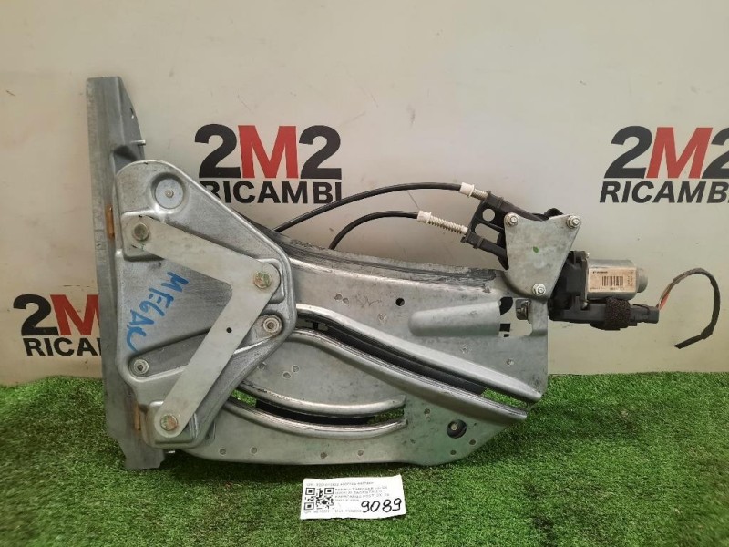 Alzacristallo Parafango POST DX 8201010932 400772S 440746P Renault Megane II CC 2003