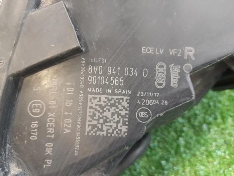 Proiettore ANT DX 8V0941034D Audi A3 8VA Sportback 2012