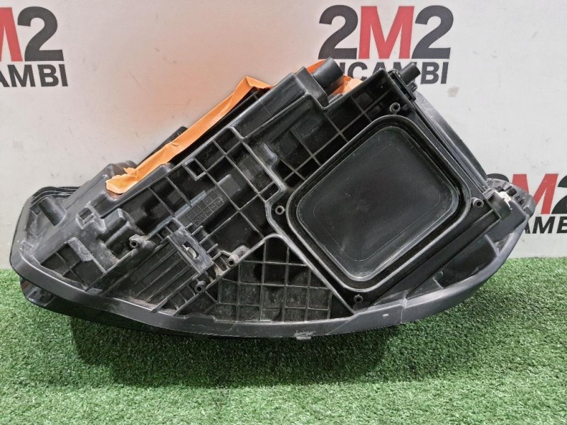 Fanale POST DX XFB000563 Land Rover Discovery III 2005
