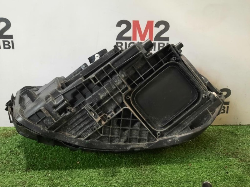 Fanale POST DX XFB000563 Land Rover Discovery III 2005