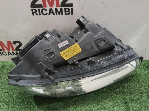 Proiettore ANT DX AD11042A3R DJAUTO Audi A4 8E2 2001