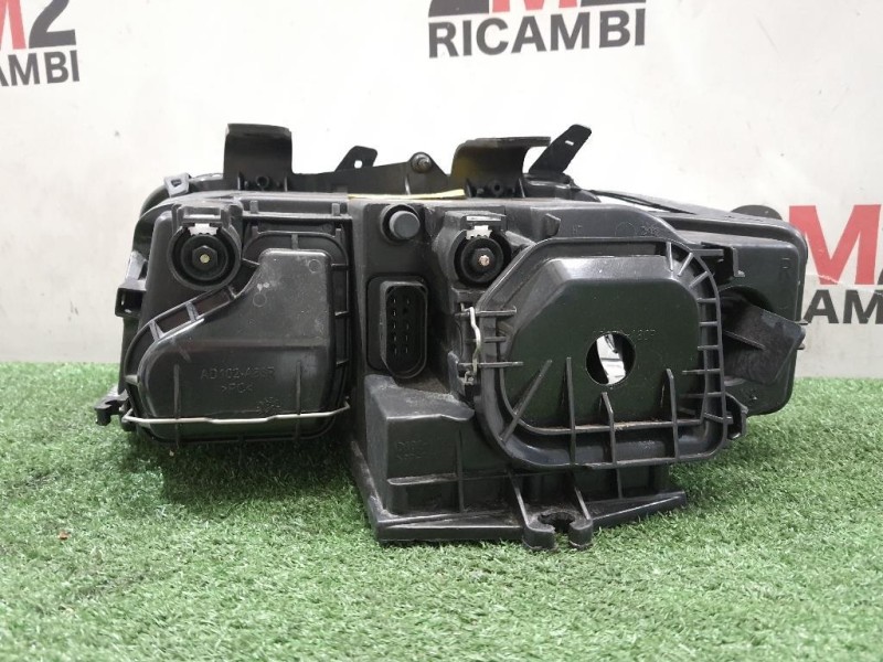 Proiettore ANT DX AD11042A3R DJAUTO Audi A4 8E2 2001
