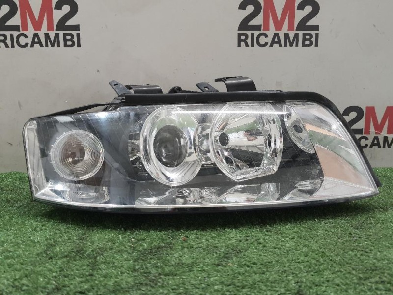 Proiettore ANT DX AD11042A3R DJAUTO Audi A4 8E2 2001