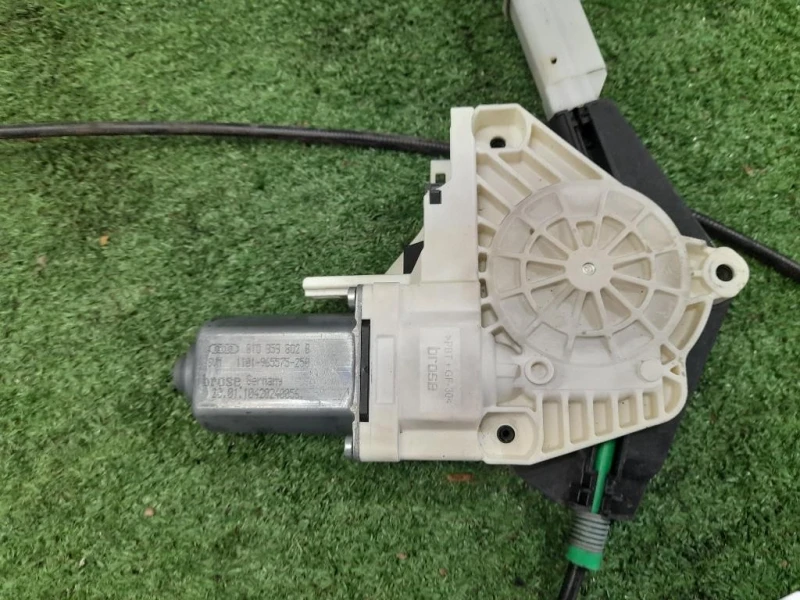 Alzacristallo Porta ANT DX 8T0898462C Audi A5 8T3 2008