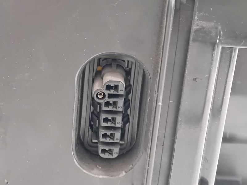 Proiettore ANT DX 4E0 941 004 BR Audi A6 4B Avant 2001