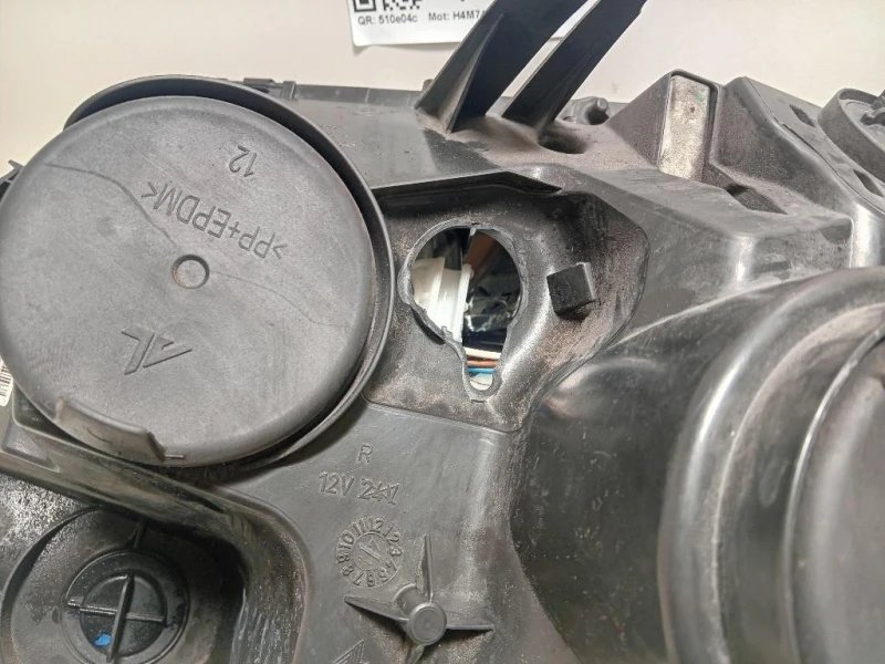 Proiettore ANT DX 260100156R ATTENZIONE AI DIFFETTI Dacia Duster I 2014