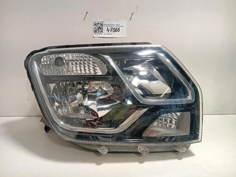 Proiettore ANT DX 260100156R ATTENZIONE AI DIFFETTI Dacia Duster I 2014