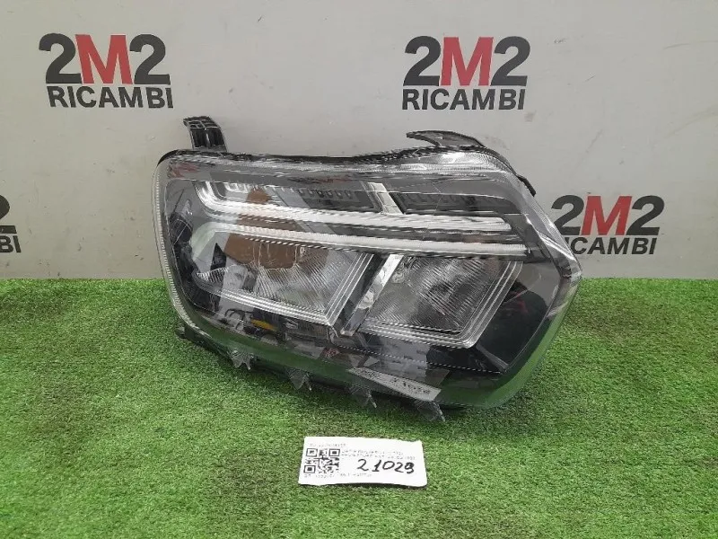 Proiettore ANT DX 260101613R Dacia Duster II 2018