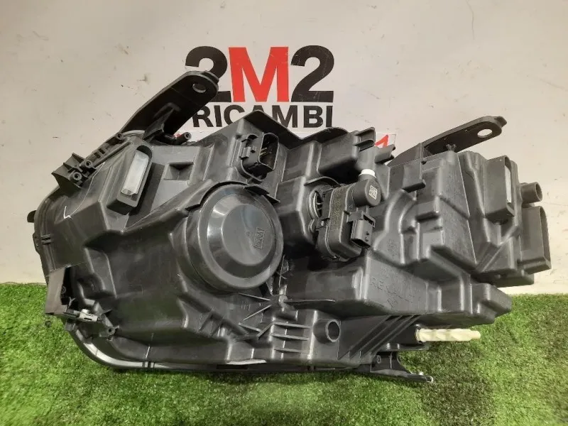 Proiettore ANT DX 260101613R Dacia Duster II 2018