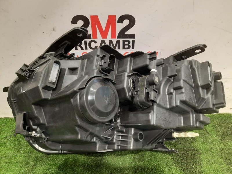 Proiettore ANT DX 260101613R Dacia Duster II 2018