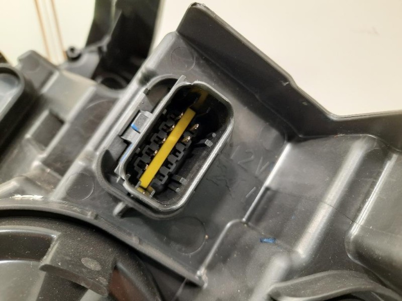 Proiettore ANT DX 260106194R Dacia Duster II 2018