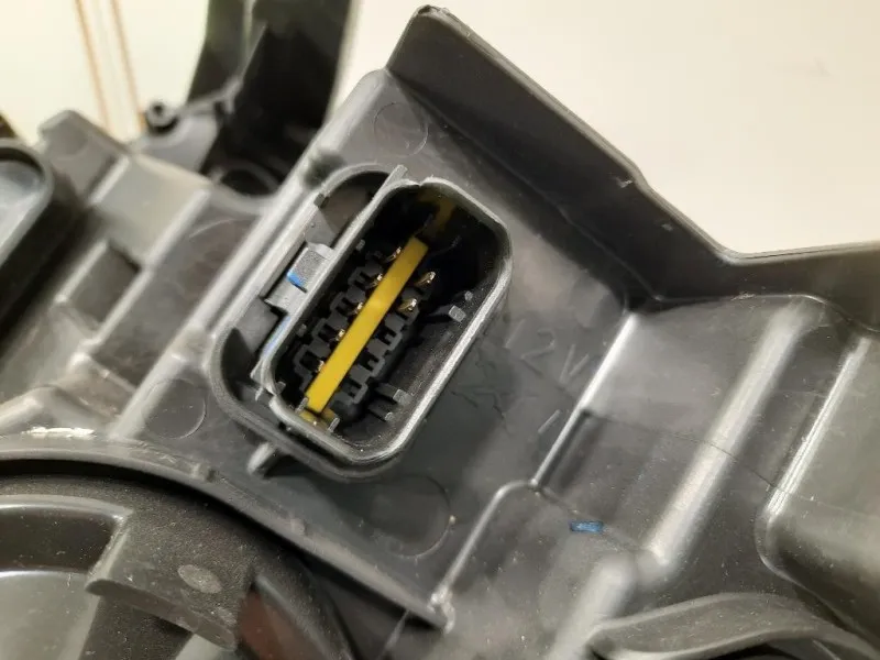 Proiettore ANT DX 260106194R Dacia Duster II 2018