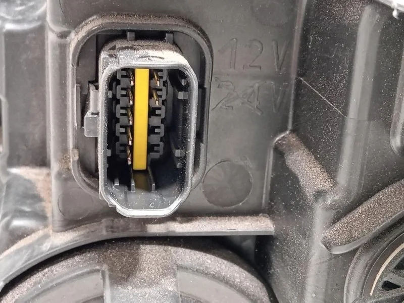 Proiettore ANT DX 260101613R Dacia Duster II 2018