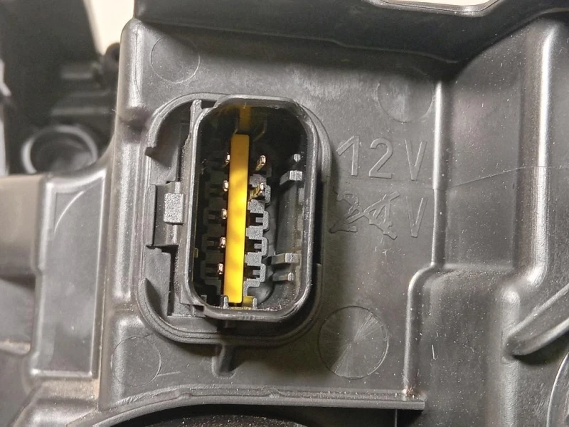 Proiettore ANT DX 260106194R Dacia Duster II 2018