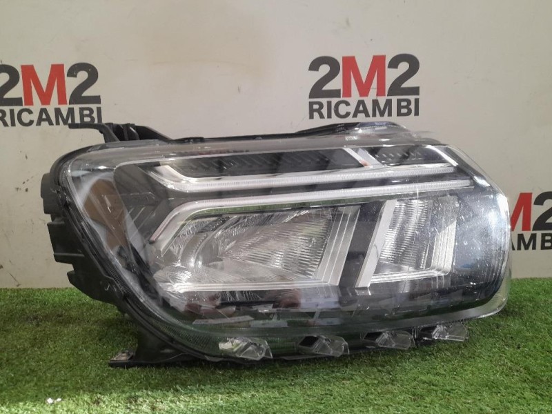 Proiettore ANT DX 260109550R Dacia Duster II 2021