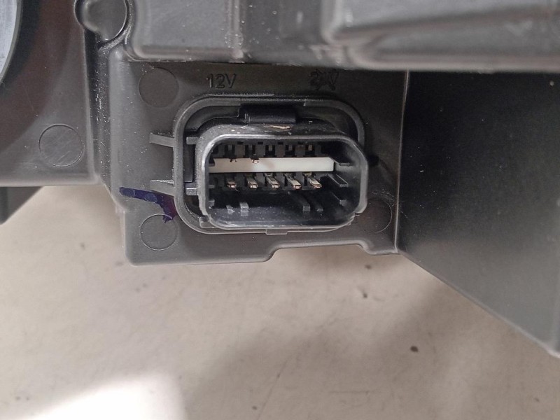 Proiettore ANT DX 260107920R Dacia Sandero III 2020