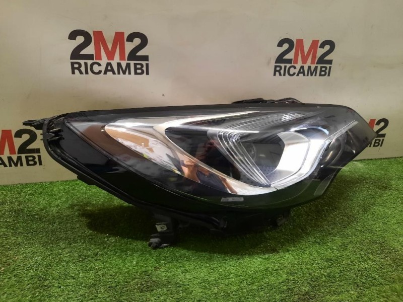 Fanale POST DX 13280841 FANALE INTERNO POST MERIVA DX Opel Meriva B 2010